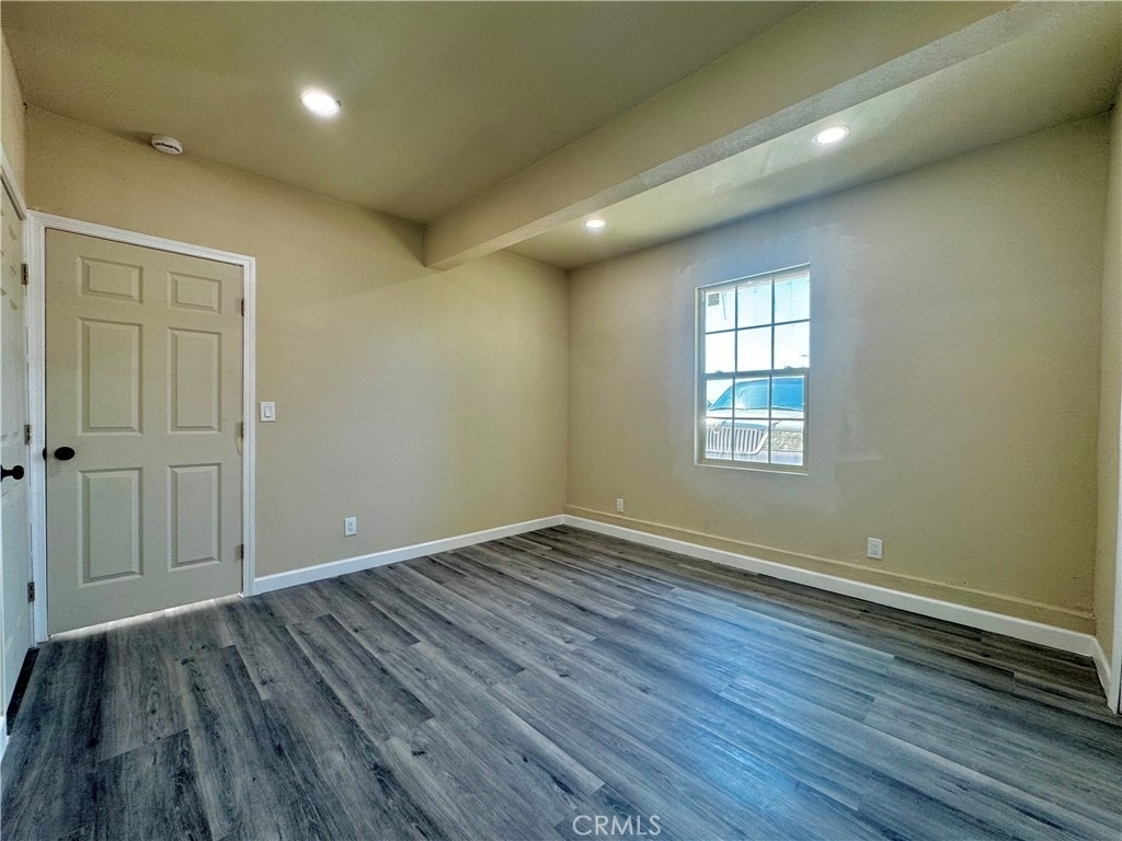 851 Woodcrest - Photo 3