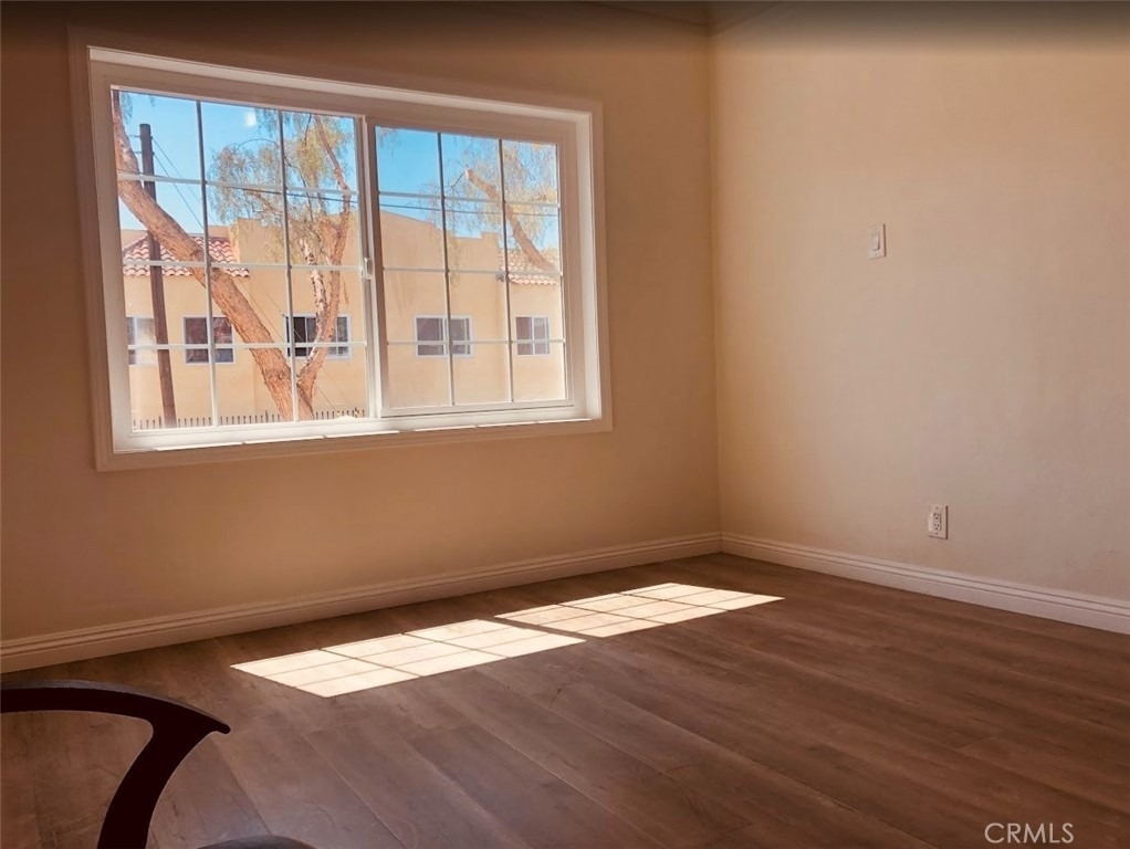 1010 Tremont St - Photo 3