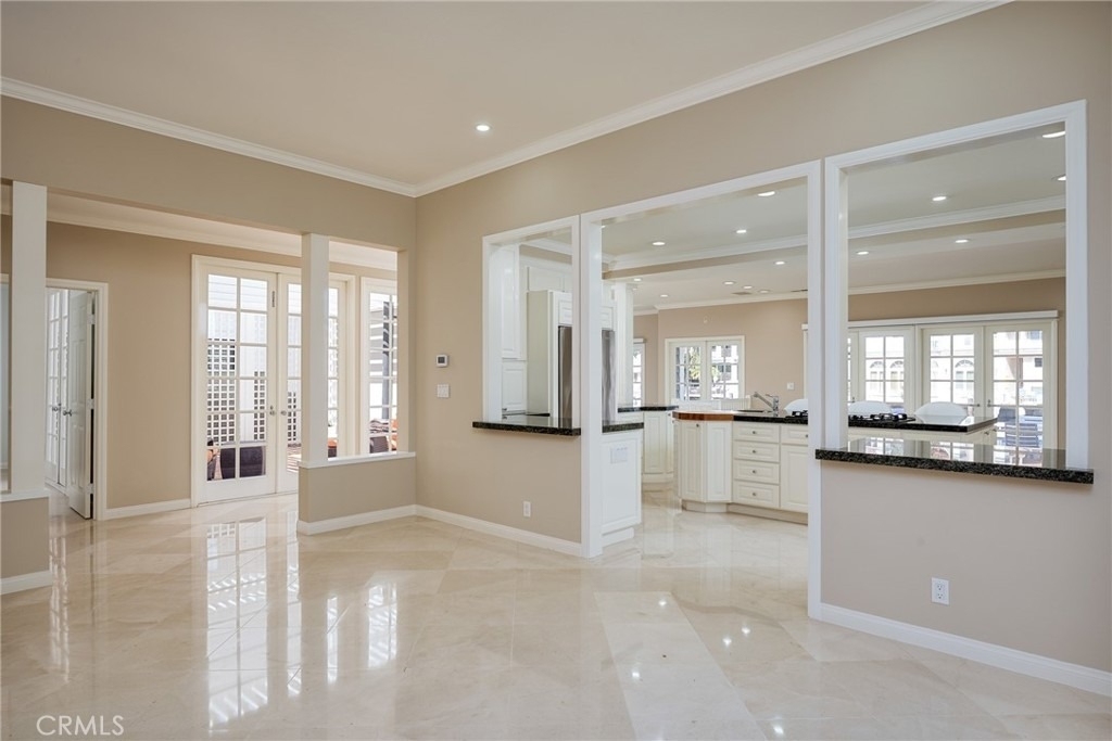 736 Harbor Island Drive - Photo 6