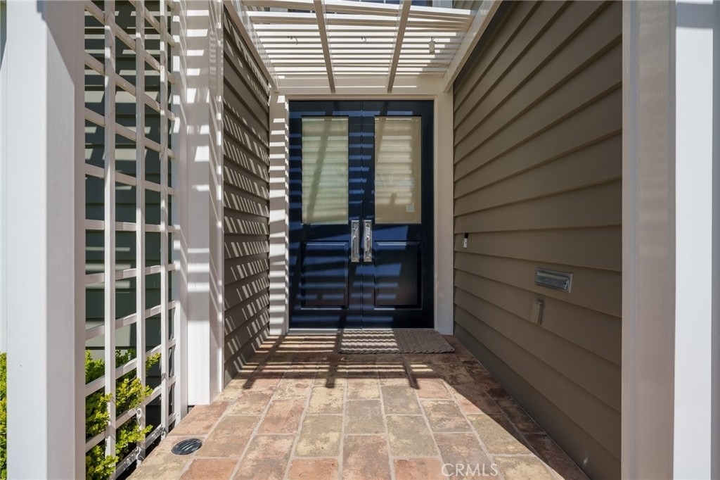 736 Harbor Island Drive - Photo 5