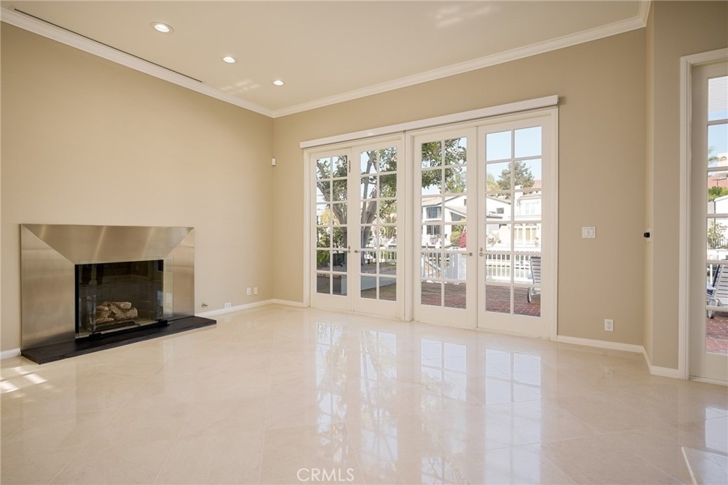 736 Harbor Island Drive - Photo 16
