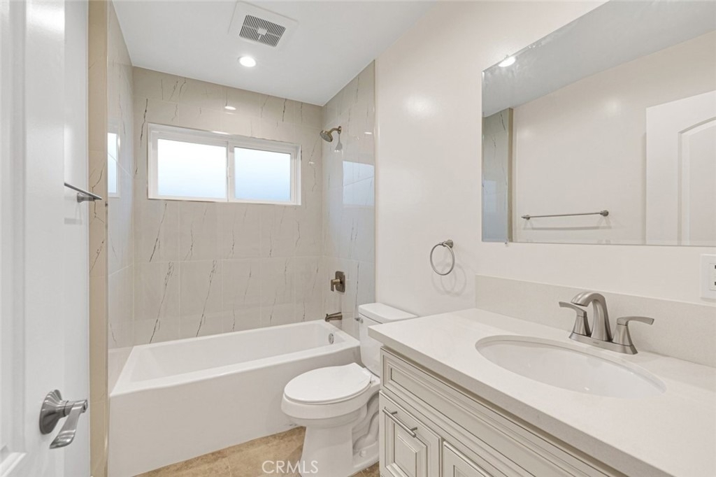 569 E Cypress Avenue - Photo 10