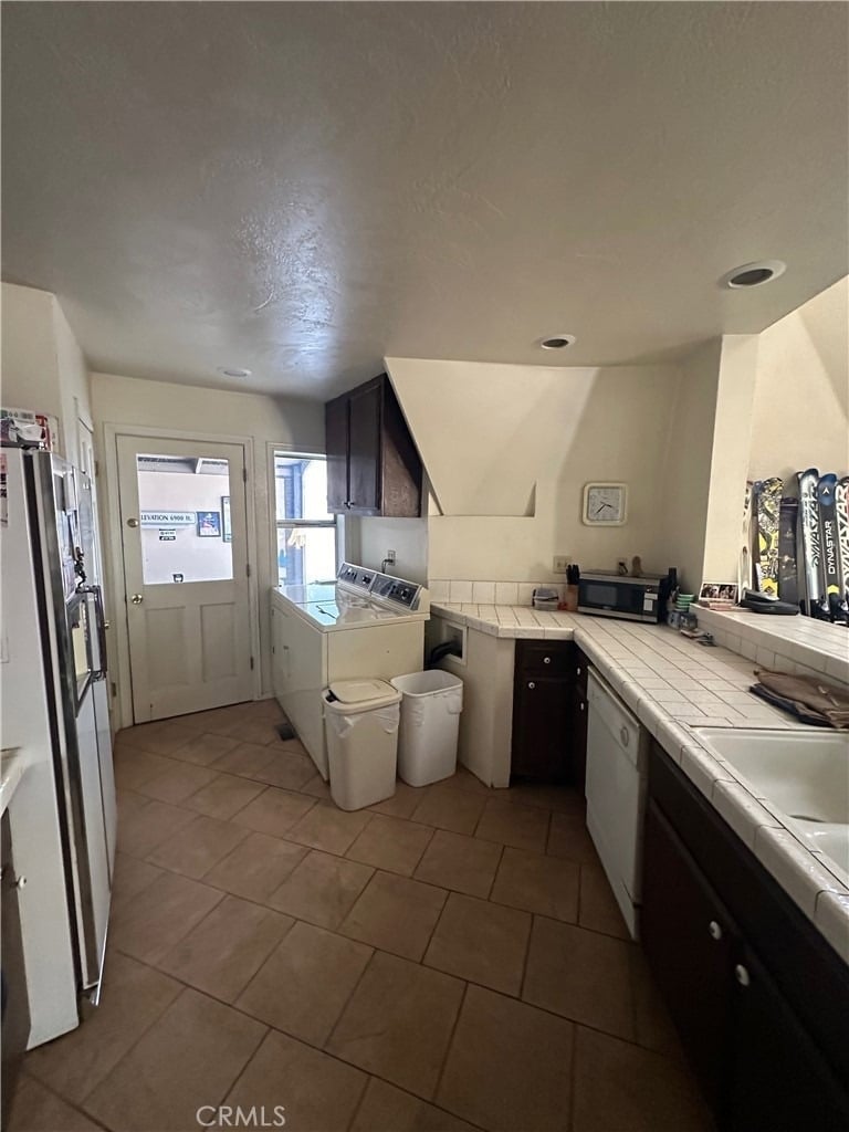 600 Summit Boulevard - Photo 19