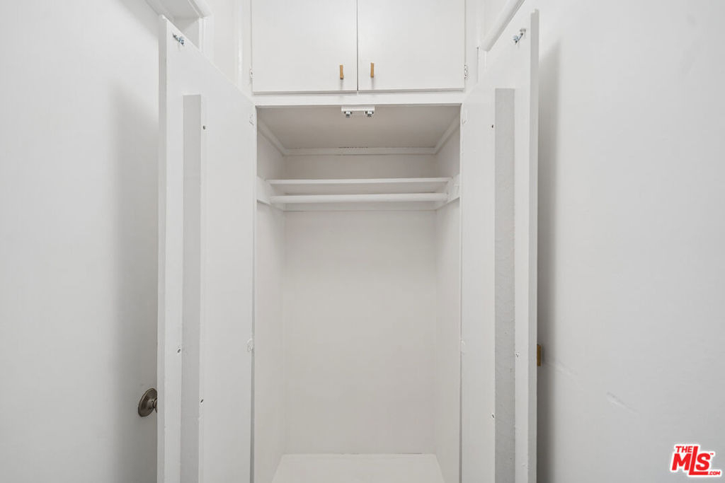 7209 Willoughby Avenue - Photo 10
