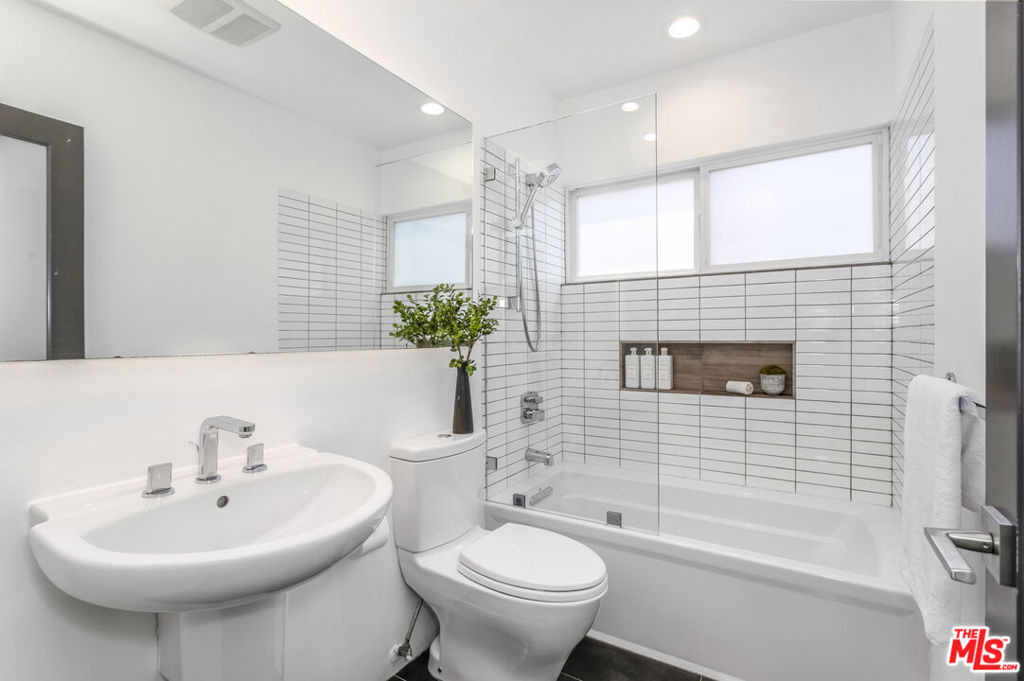 9834 Wanda Park Drive - Photo 22