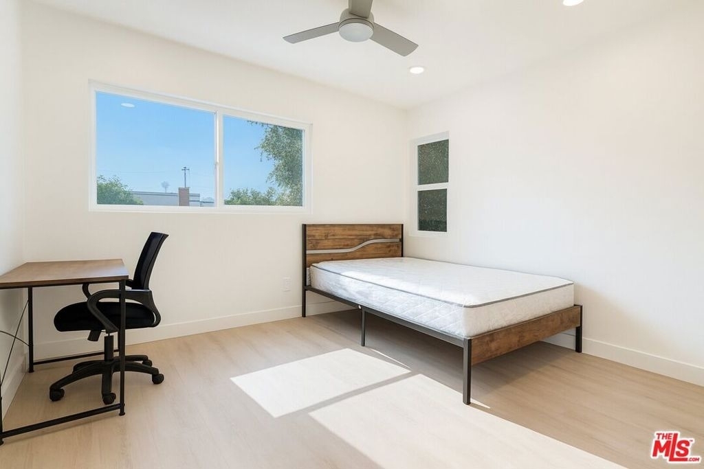 1189 W 36th Place - Photo 1
