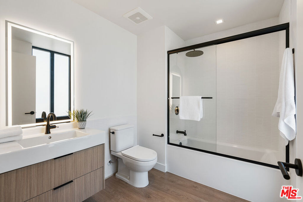 10700 Tabor Street - Photo 12