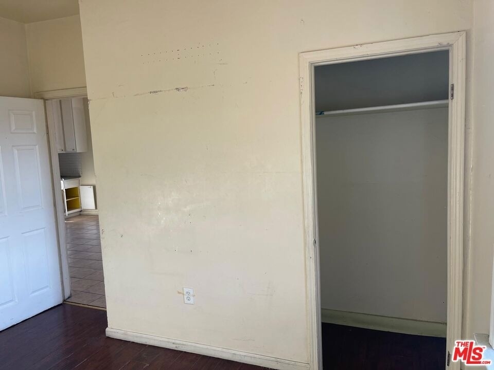 1005 W 46th Avenue - Photo 3