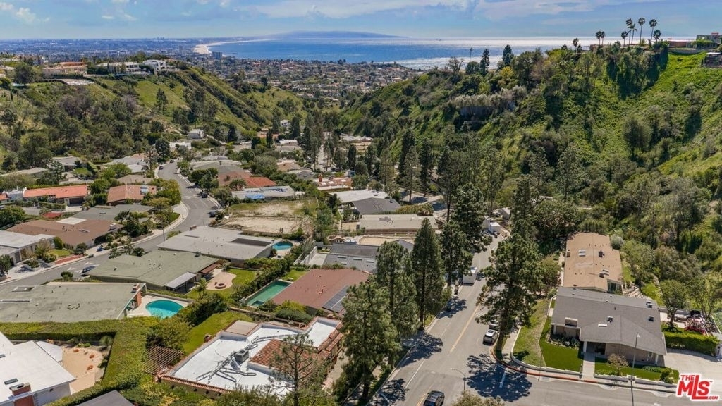 1336 Bienveneda Avenue - Photo 49