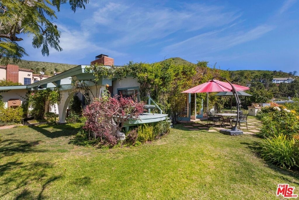1336 Bienveneda Avenue - Photo 36