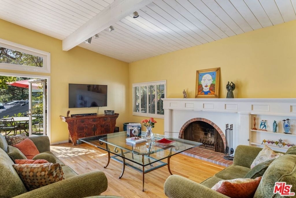 1336 Bienveneda Avenue - Photo 8