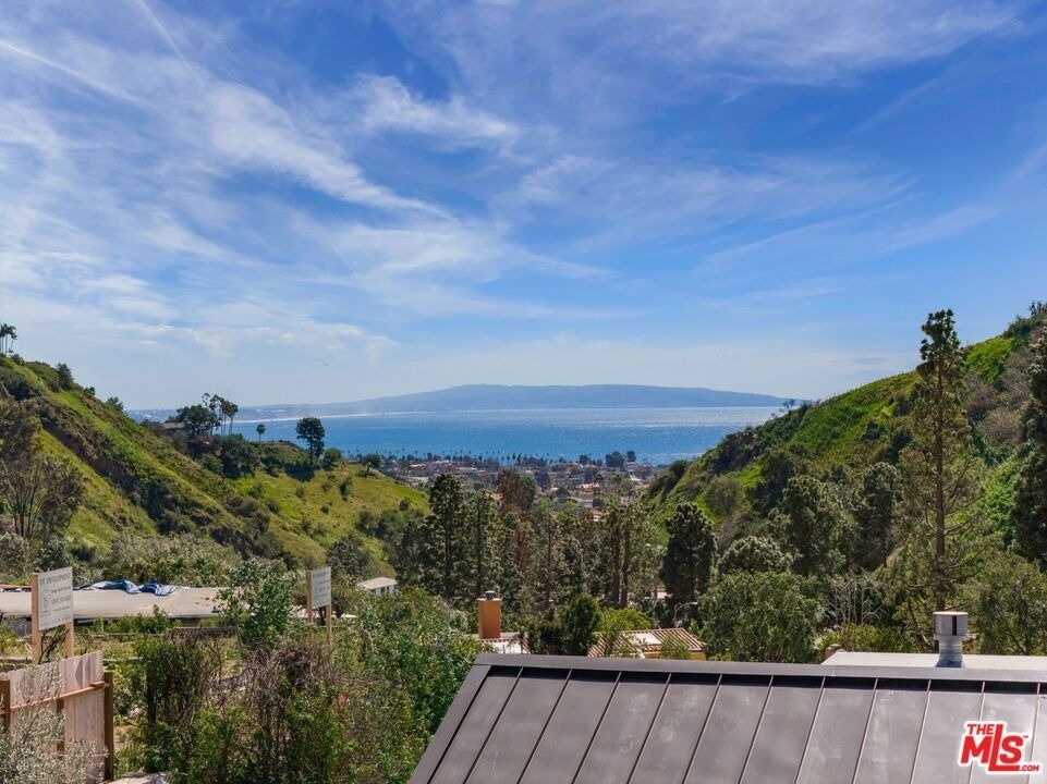 1336 Bienveneda Avenue - Photo 43