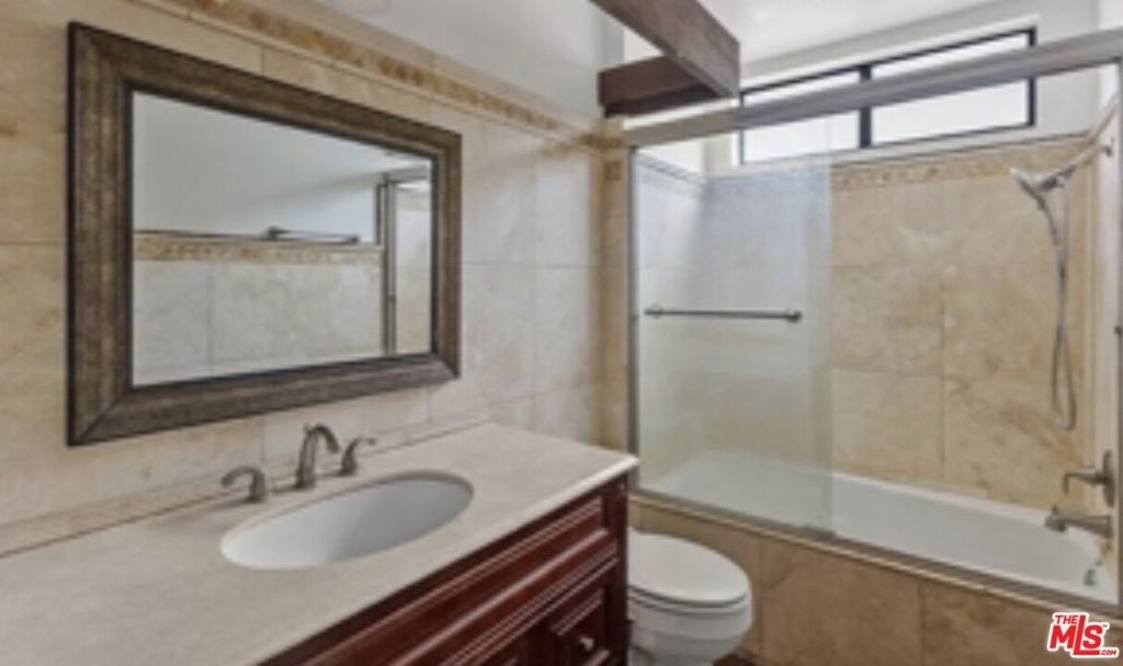 18433 Hatteras Street - Photo 9