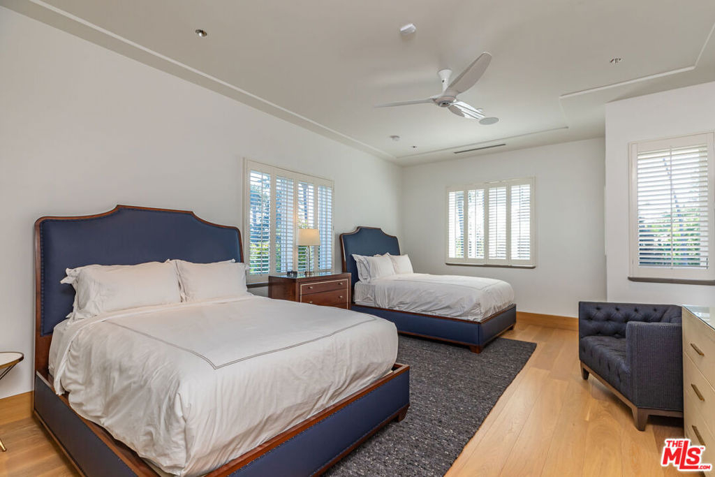 618 N Beverly Drive - Photo 22