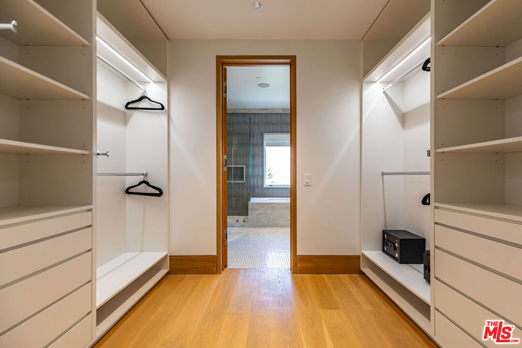 618 N Beverly Drive - Photo 16