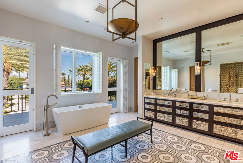 618 N Beverly Drive - Photo 15