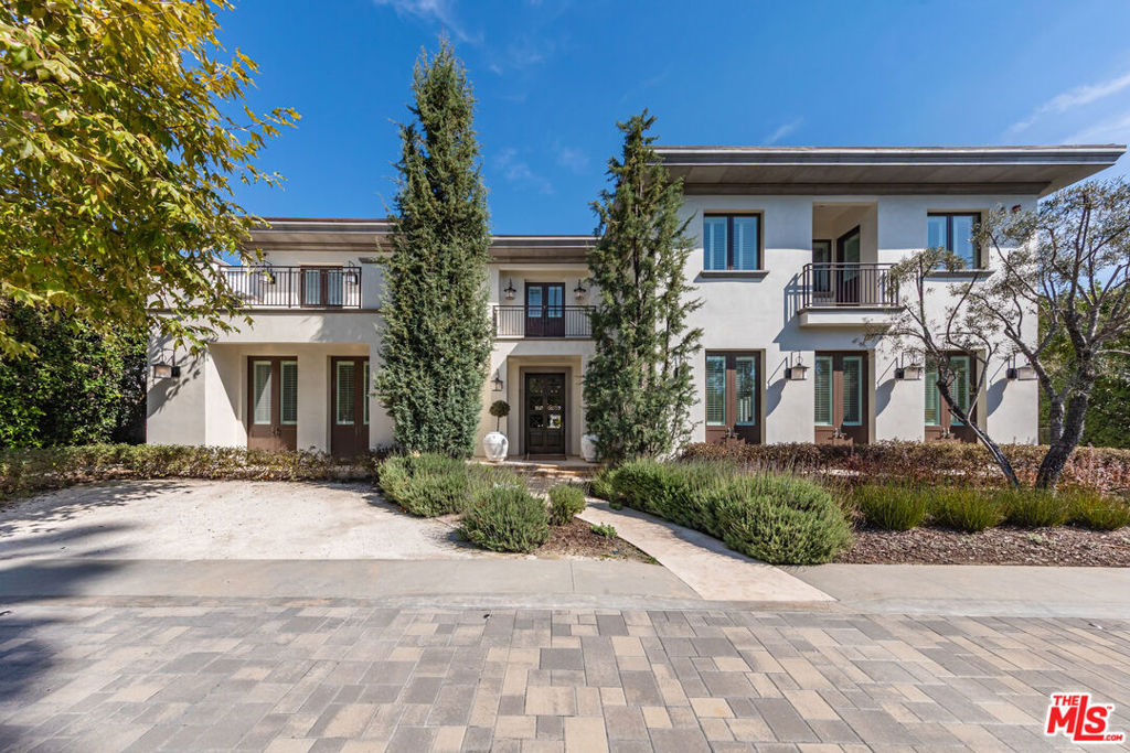 618 N Beverly Drive - Photo 3