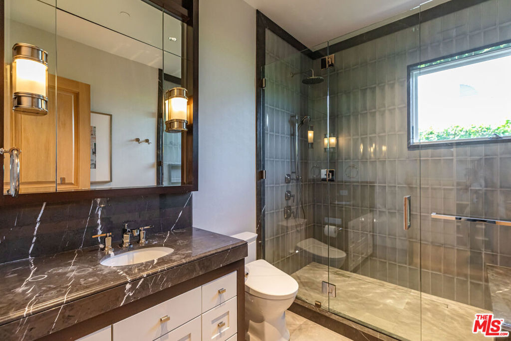 618 N Beverly Drive - Photo 21