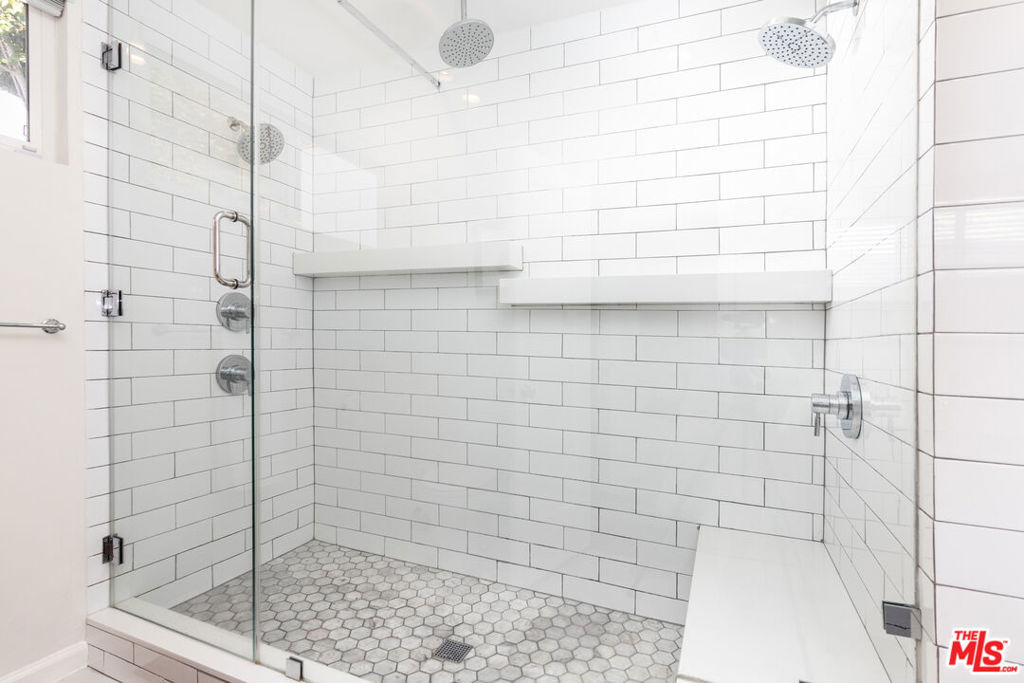 1761 N Orange Grove Avenue - Photo 28