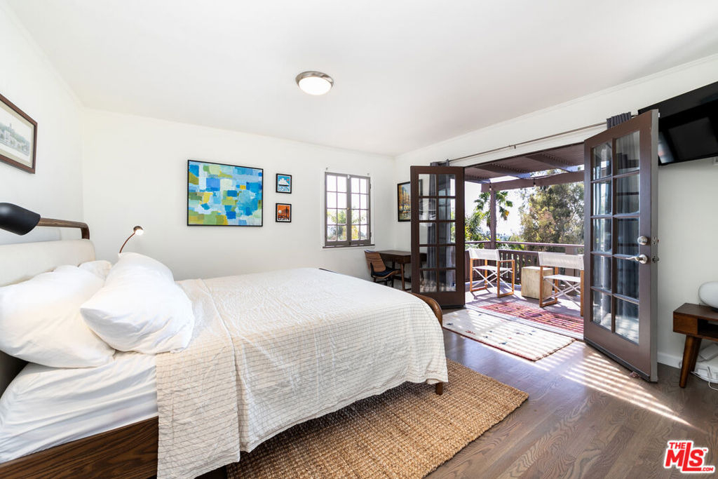 1761 N Orange Grove Avenue - Photo 20