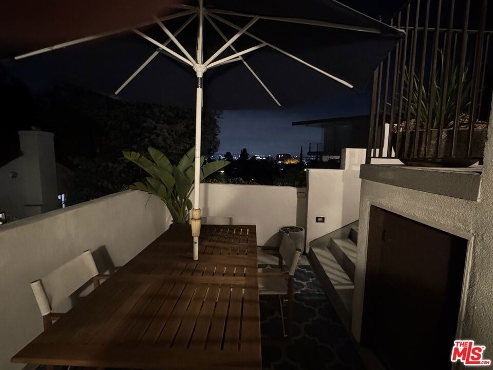 1761 N Orange Grove Avenue - Photo 36