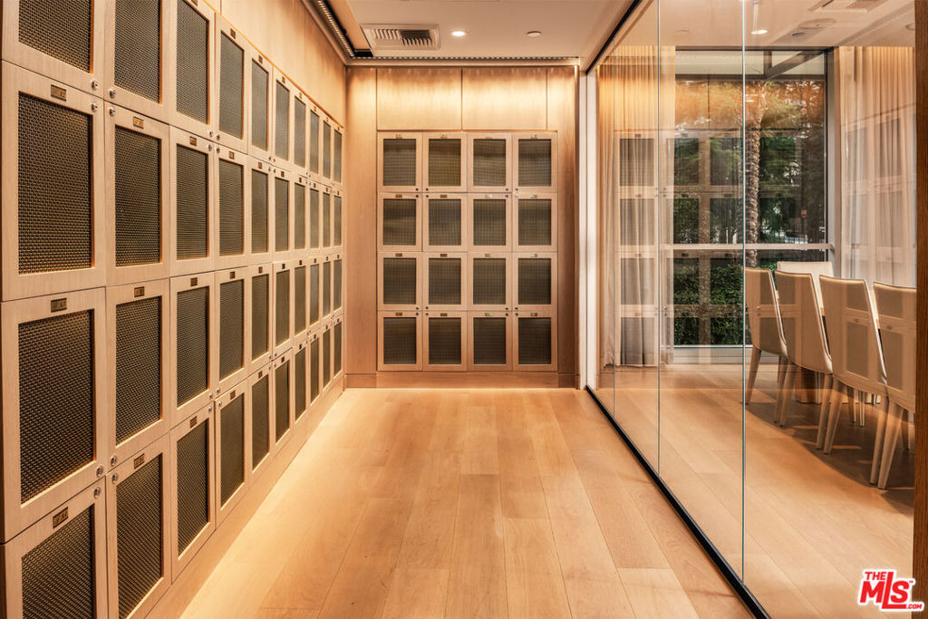 2025 Avenue Of The Stars - Photo 14
