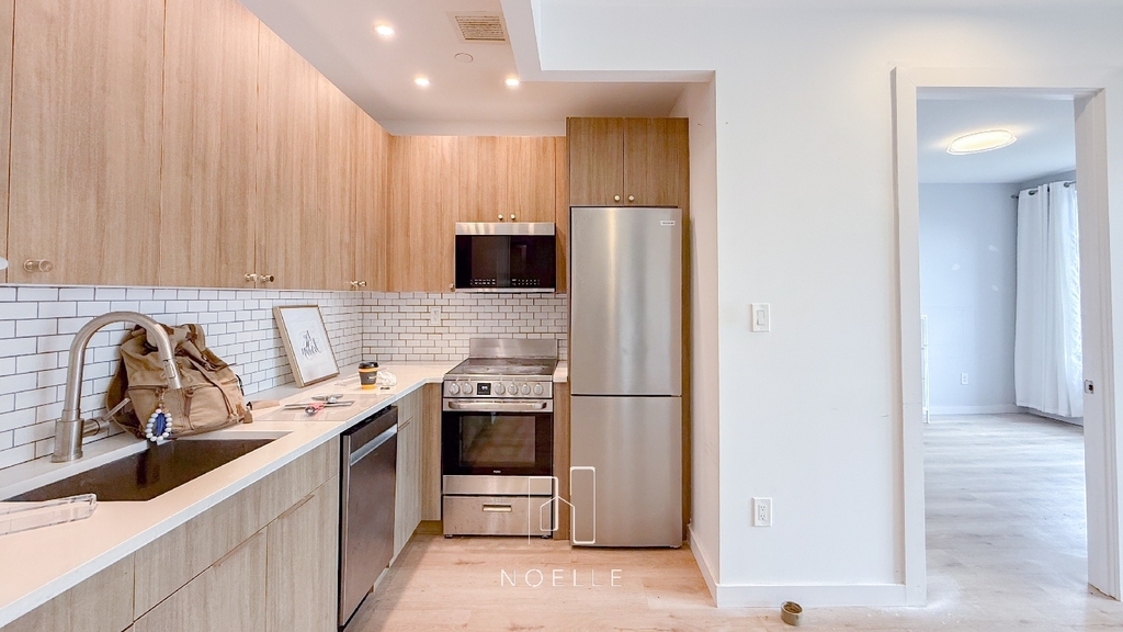 68 Gold Street - Photo 3