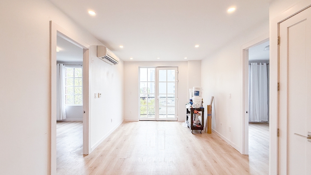 68 Gold Street - Photo 2