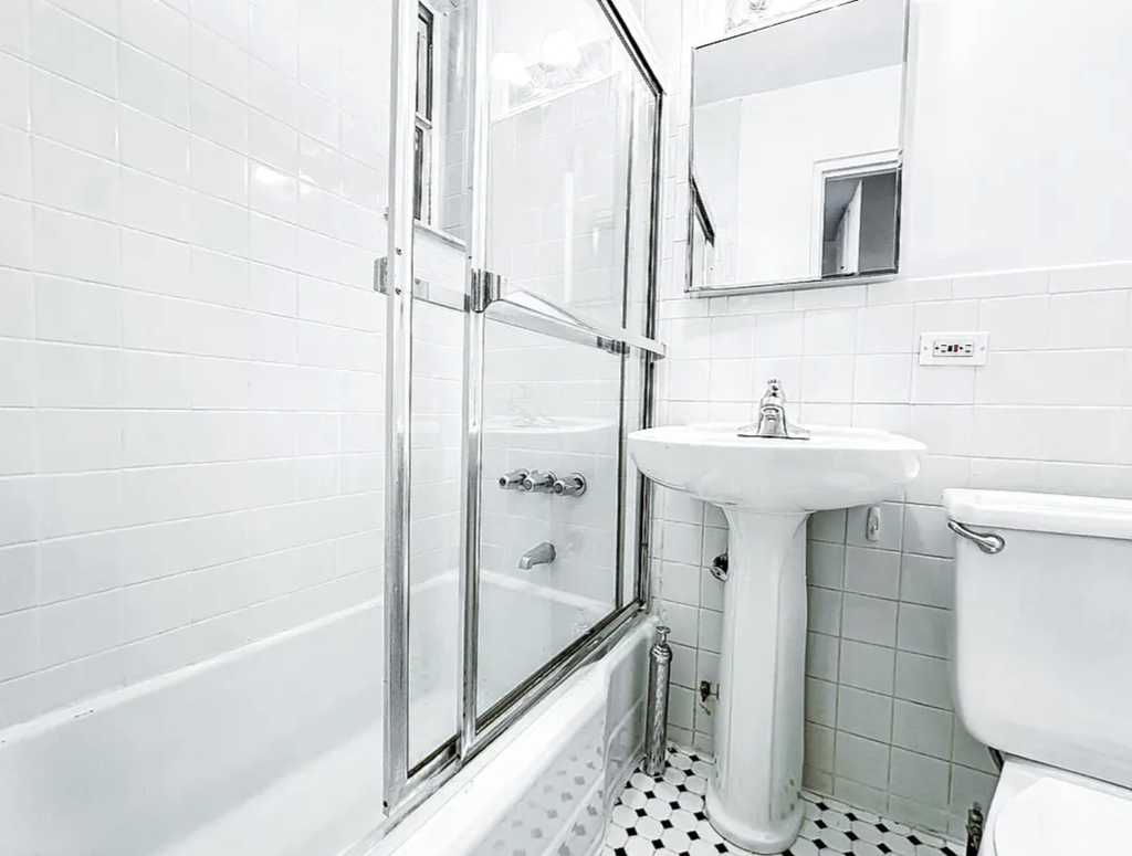 East 81st Street - Photo 0