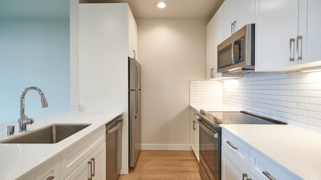 521 S. Weller - Photo 4