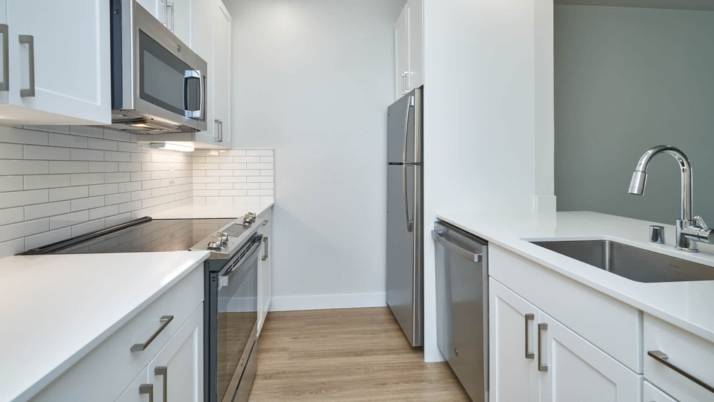 521 S. Weller - Photo 3