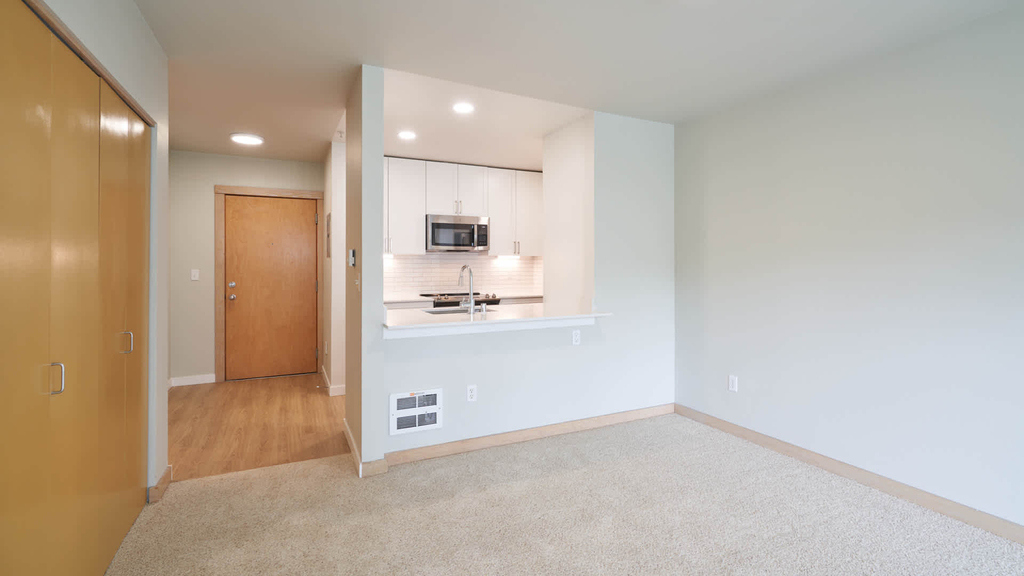 521 S. Weller - Photo 6