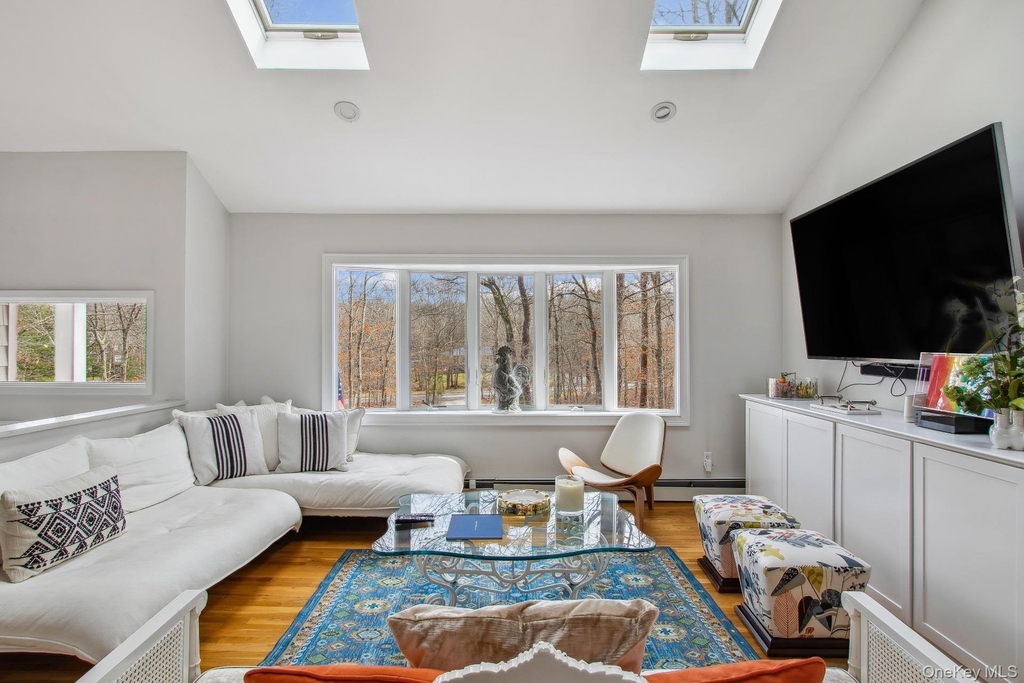 30 Squires Boulevard - Photo 4