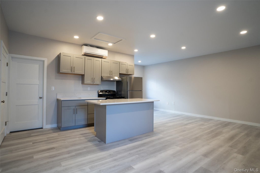 4001 Broadway - Photo 6