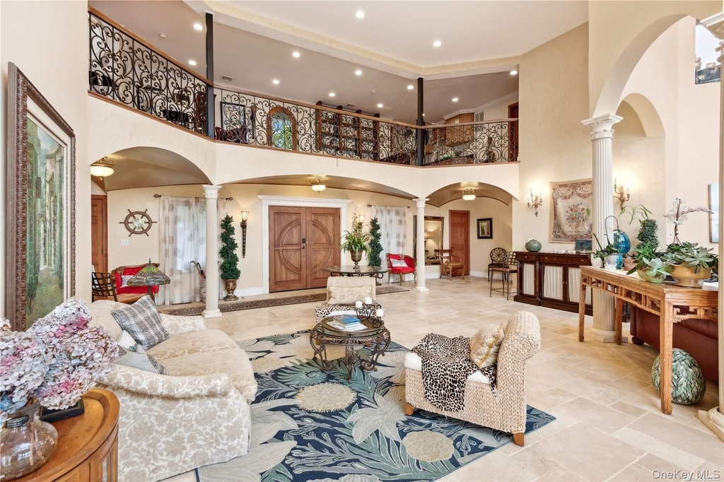 13 Seatuck Lane - Photo 4