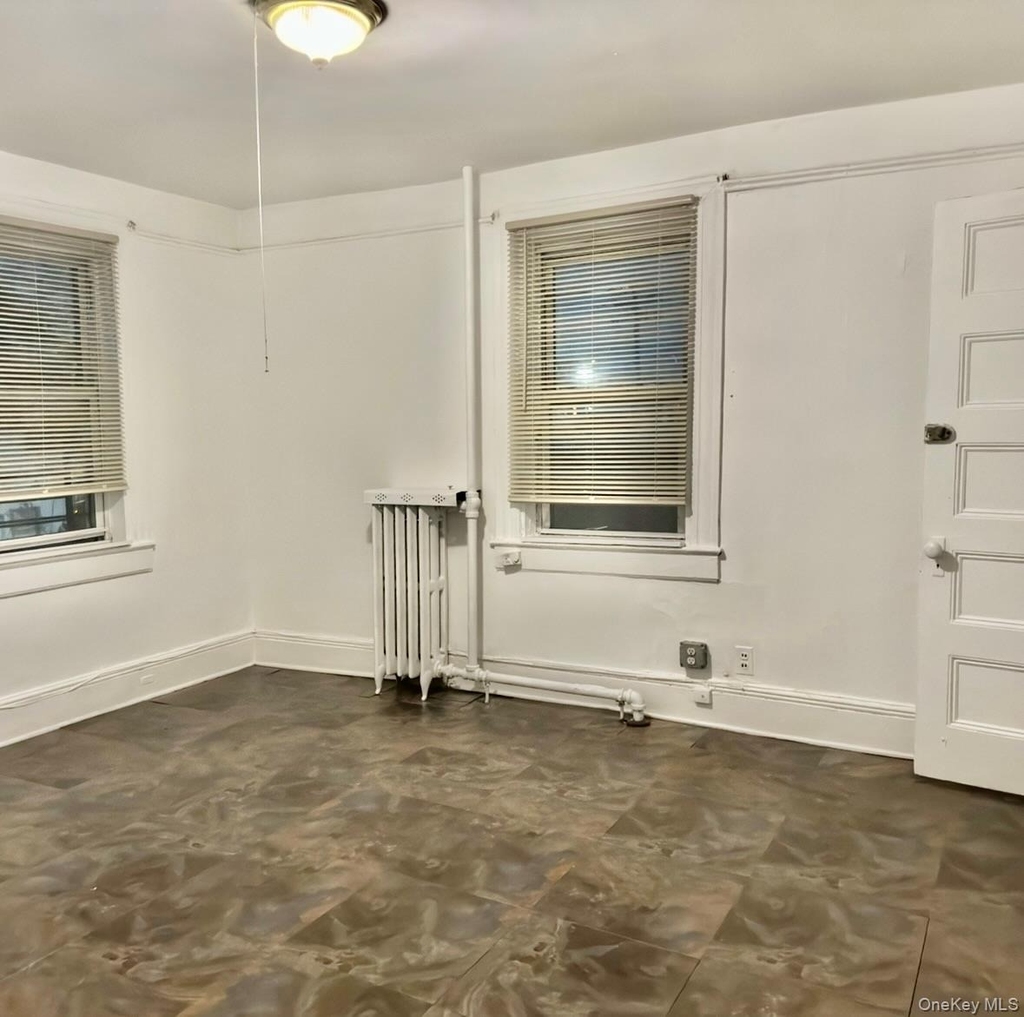 248 Lawrence Avenue - Photo 0
