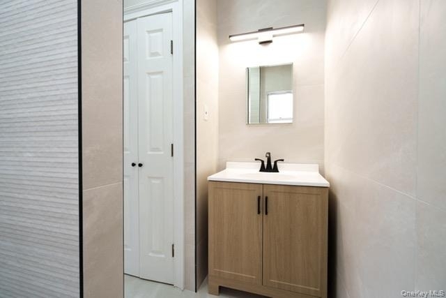 450 E Park Avenue - Photo 5