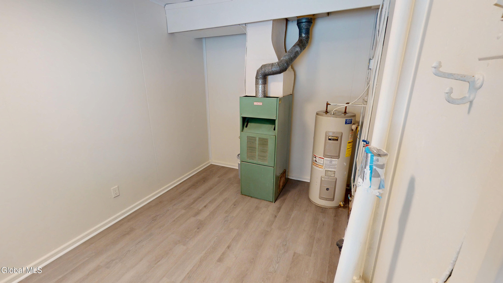 13 Hawley Avenue - Photo 4