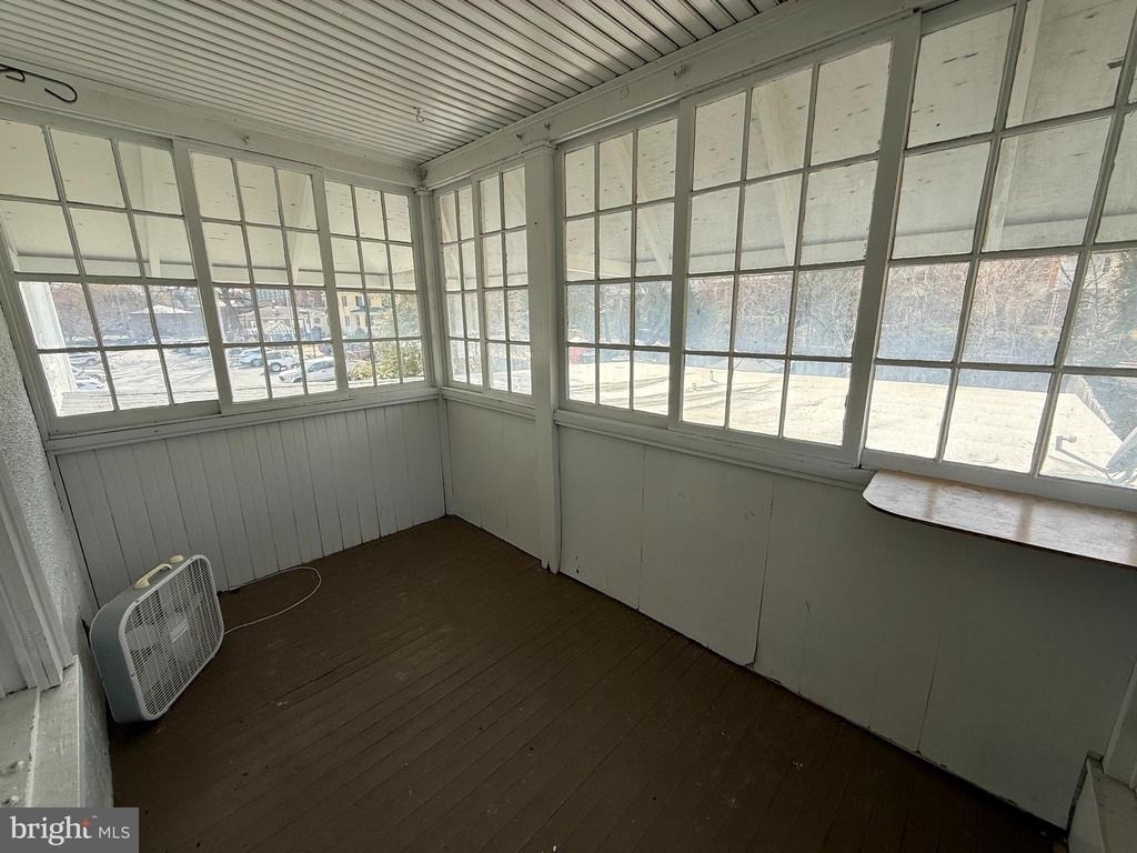 21 Stewart Street S - Photo 9
