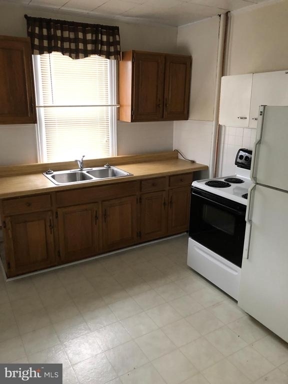 21 Stewart Street S - Photo 4