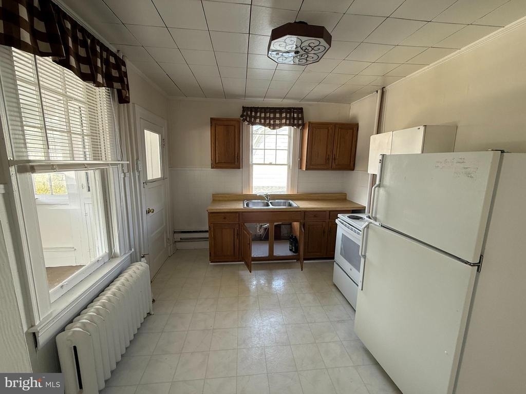 21 Stewart Street S - Photo 10