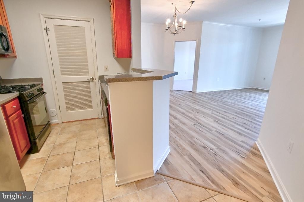 21216 Mcfadden Square - Photo 41