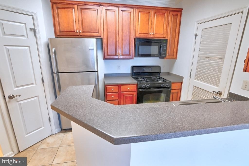 21216 Mcfadden Square - Photo 1