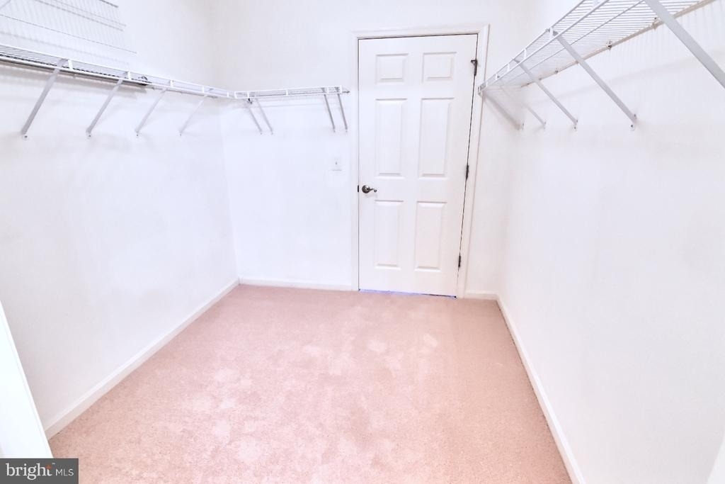 21216 Mcfadden Square - Photo 22