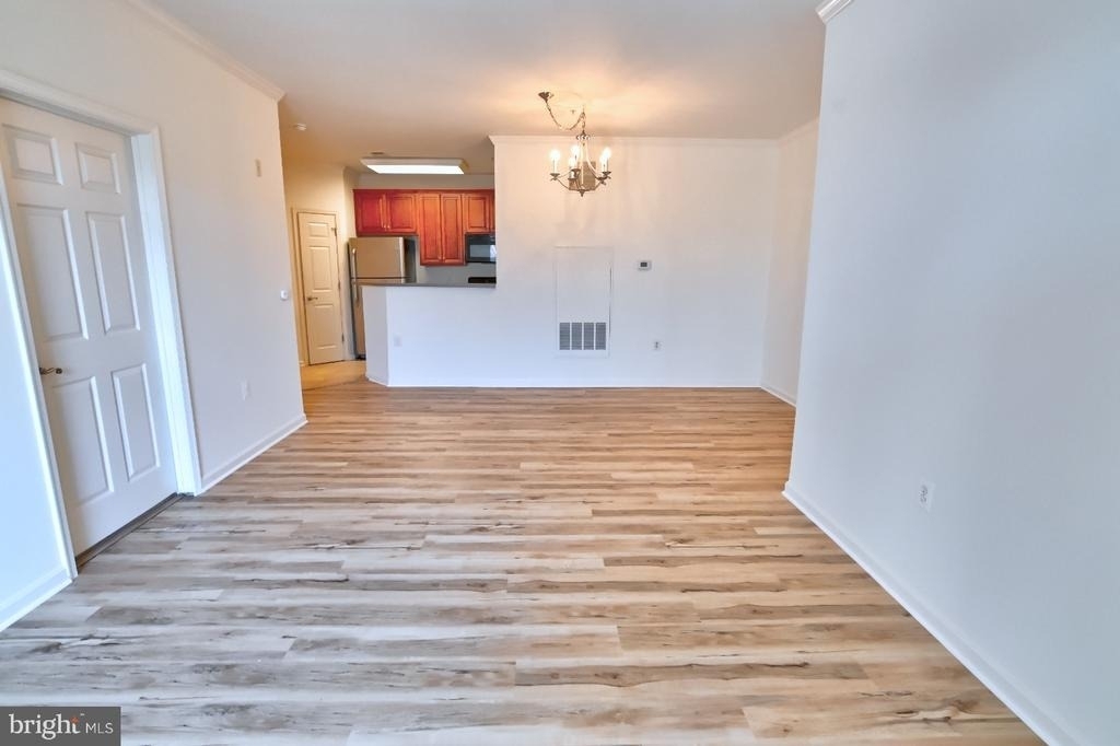 21216 Mcfadden Square - Photo 4