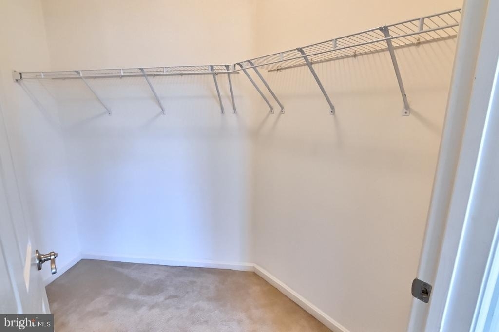 21216 Mcfadden Square - Photo 32