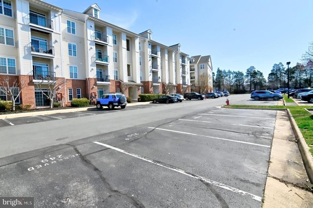 21216 Mcfadden Square - Photo 49