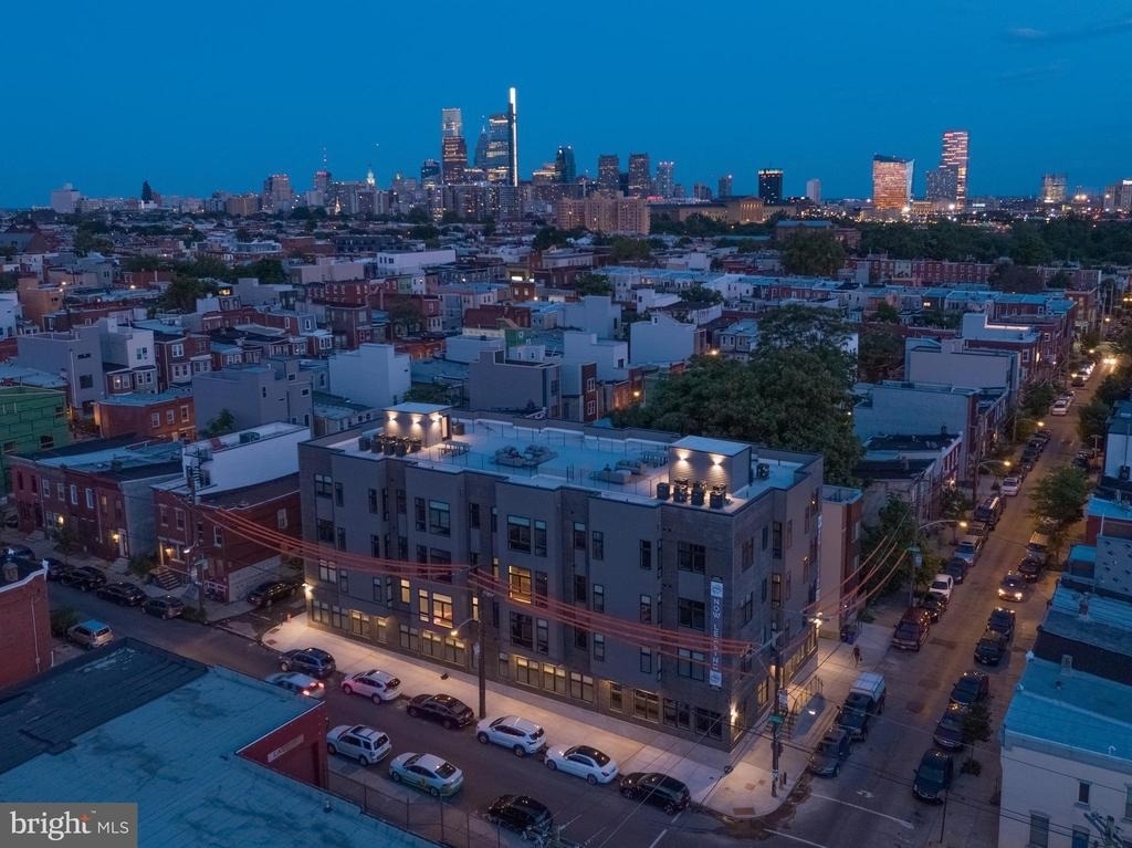 2940 W Thompson Street - Photo 3