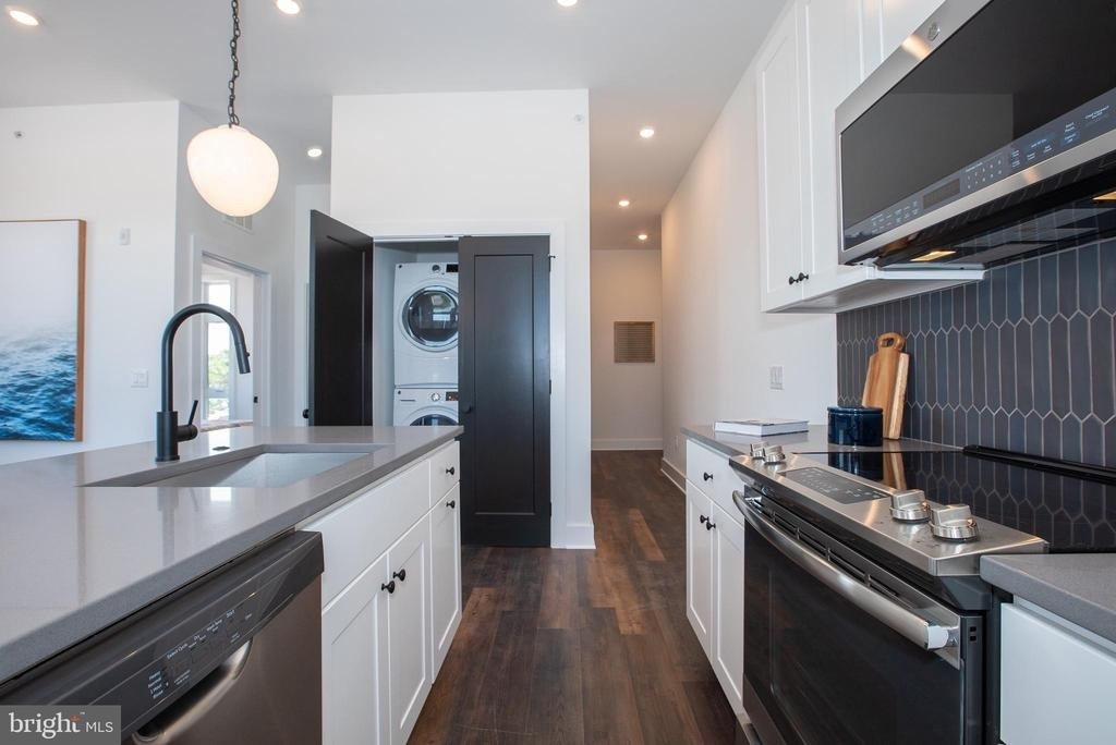2940 W Thompson Street - Photo 40