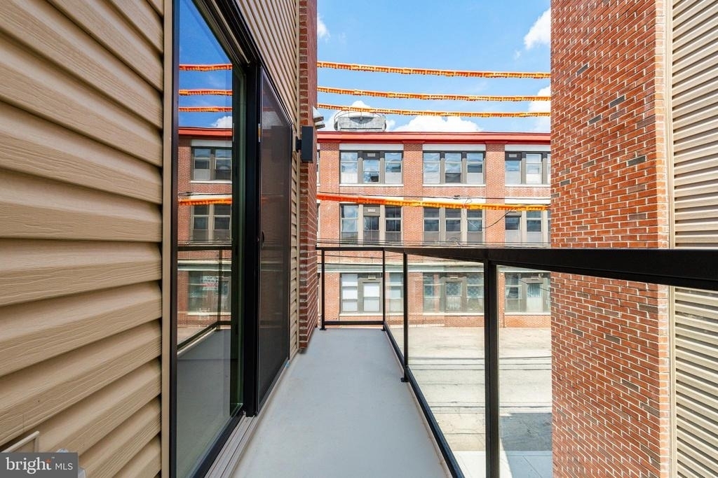 1649 6th Street N - Photo 3